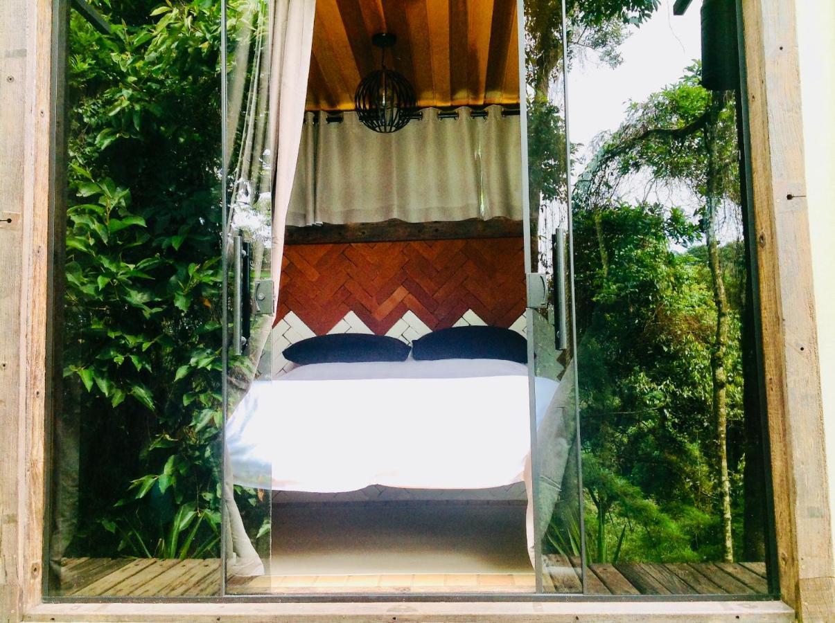 Casa Container 80 Hotell Campos do Jordão Eksteriør bilde