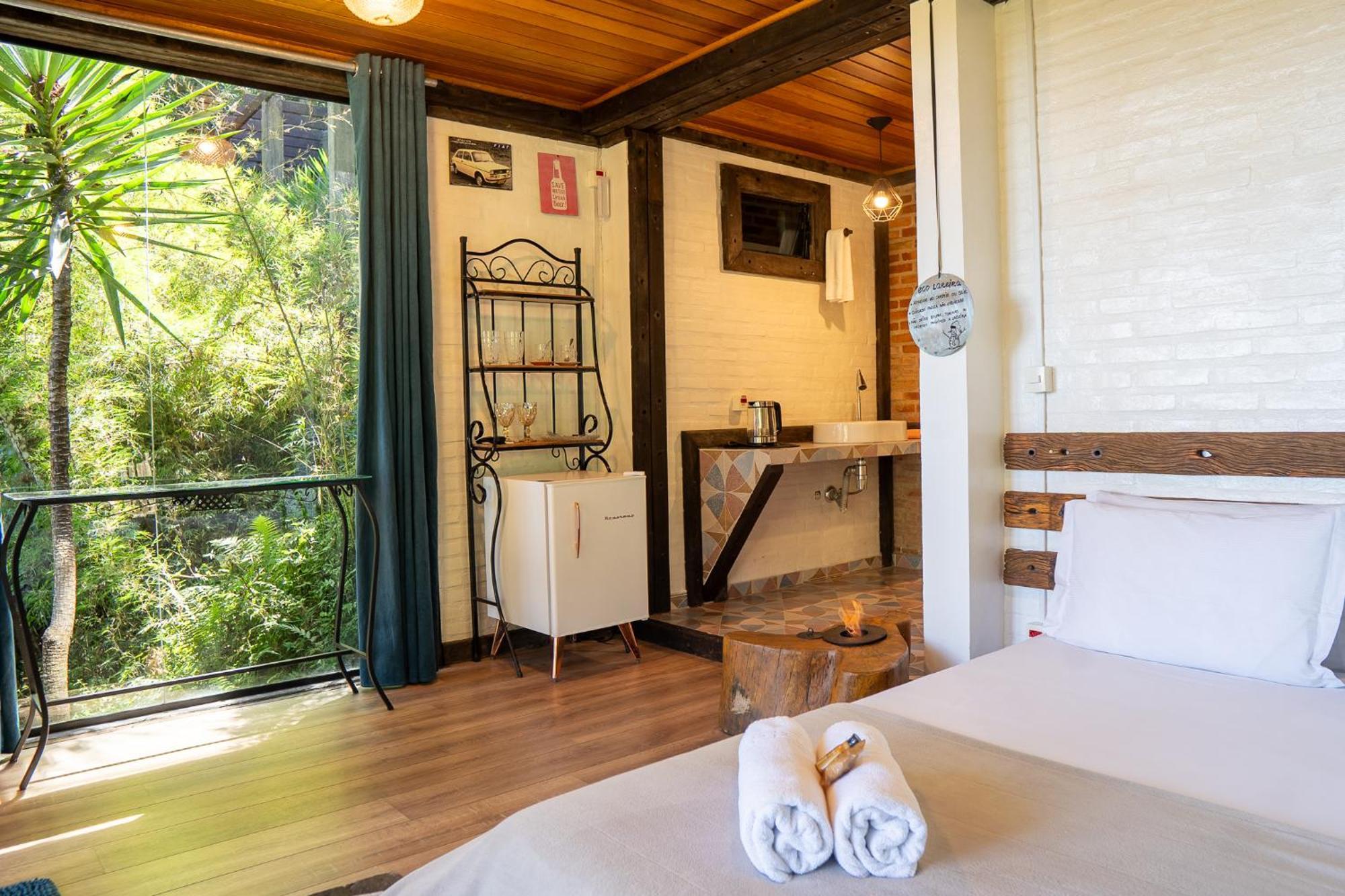 Casa Container 80 Hotell Campos do Jordão Eksteriør bilde